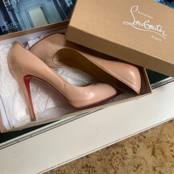 Christian Louboutin Nude Pumps - Picture 5 of 11